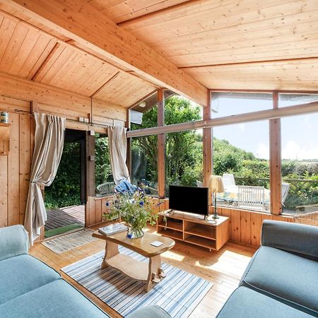 Scandinavian Style Lodge In Rock Вейдбридж Екстер'єр фото